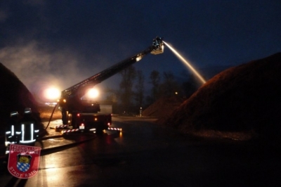Brand Rindenmulchhaufen