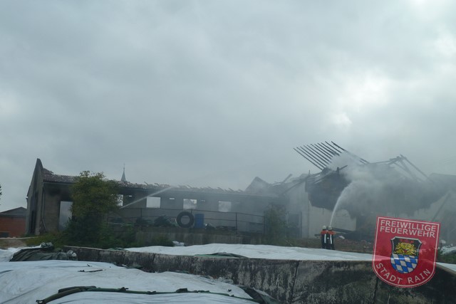 Einsatz Nr.66/2016: Großbrand zerstört Lagerhalle