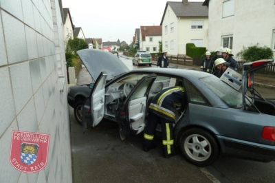 23. August 2010: Brand eines PKW's in Genderkingen